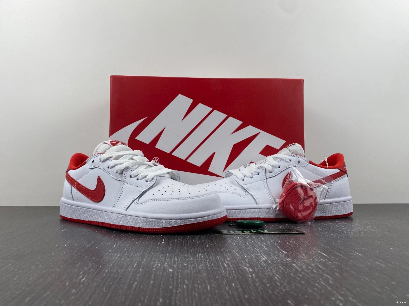 Jordan Red OG Low 1 CZ0790-161 University Air 0514